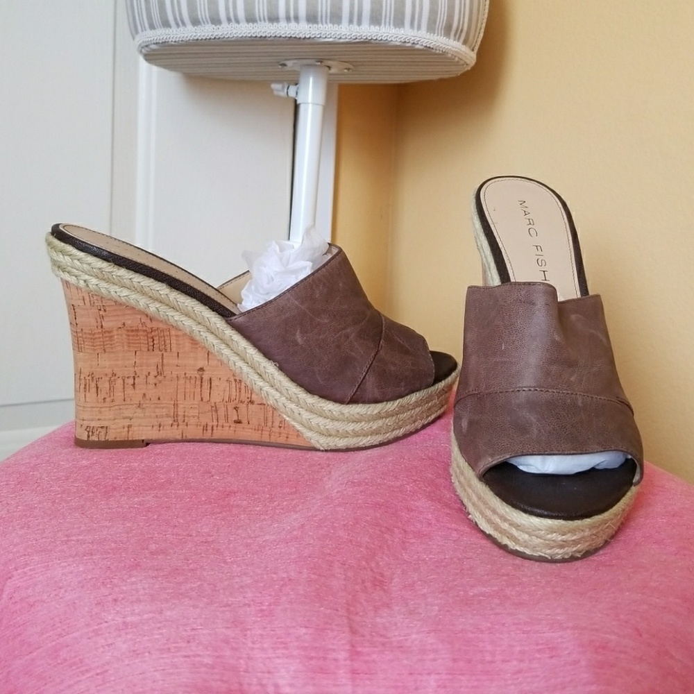 Marc Fisher wedges, sz 9
